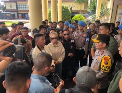 Ratusan Massa Aliansi Anti Korupsi Dukung Langkah Kapolda Usut Tuntas Kasus Korupsi dan KKN di Sulut 