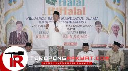 Menteri Nusron Hadiri Penyerahan Sertipikat Tanah Wakaf PCNU Indramayu