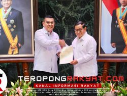 Wamen Ossy Serahkan 499 Sertipikat Aset Pemprov DKI Jakarta Saat HUT Ibu Kota