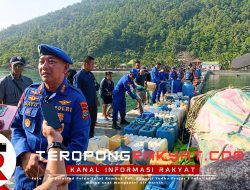 Dampak El Nino, Ditpolairud Polda Sulut Salurkan 72.000 Liter Air Bersih ke Bunaken dan Manado Tua